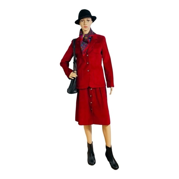 Regatta Sport 70s/ 80s Corduroy Red skirt suite size 6.  
~ - Picture 2 of 14
